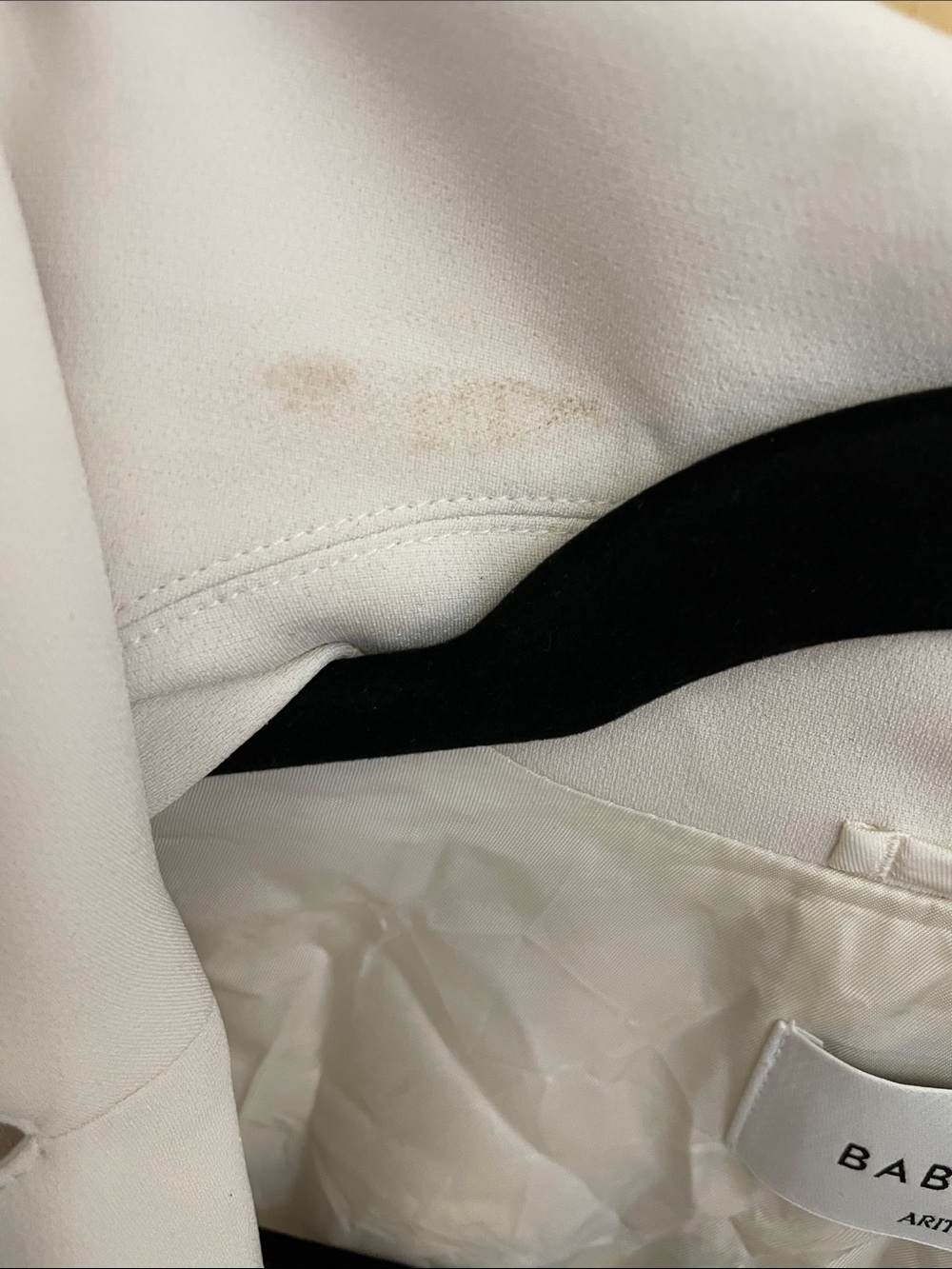ARITZIA Postage Trench Coat - Picture 16 of 16